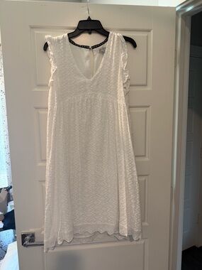 Poleci White Eyelet V-Neck Sleeveless Mini Dress